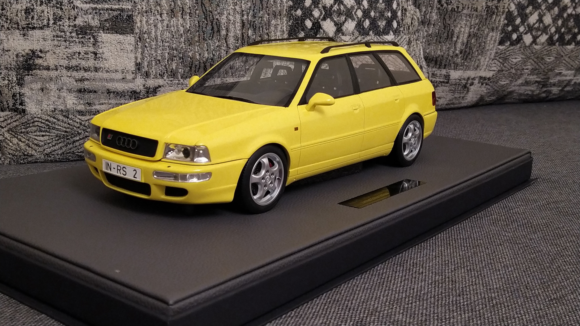 Audi 80 модель