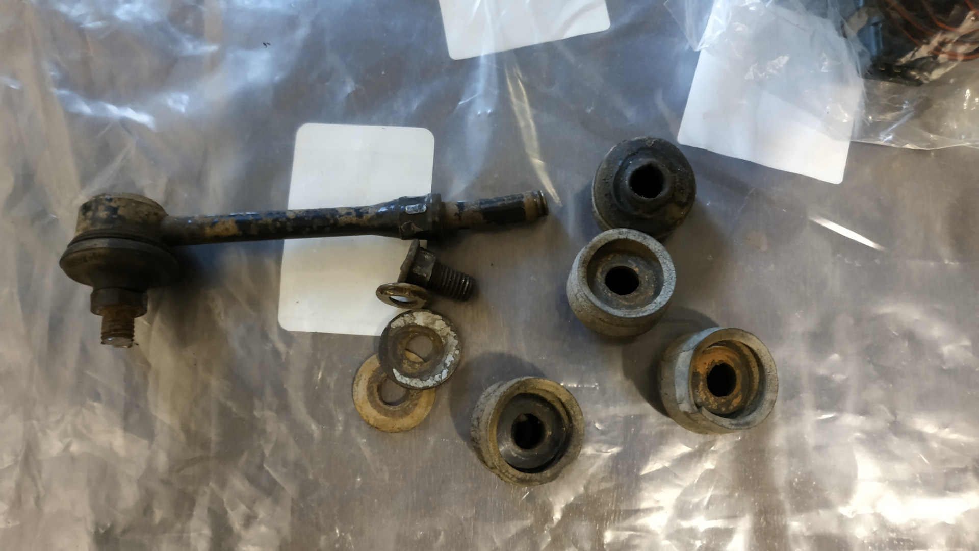 Стойки стабилизатора мазда 6 gg 2006. Линки corona premio. Стойка стабилизатора мазда 6 gg передняя. Линка мазда фамилия. Стойка стабилизатора сх5 2016г.