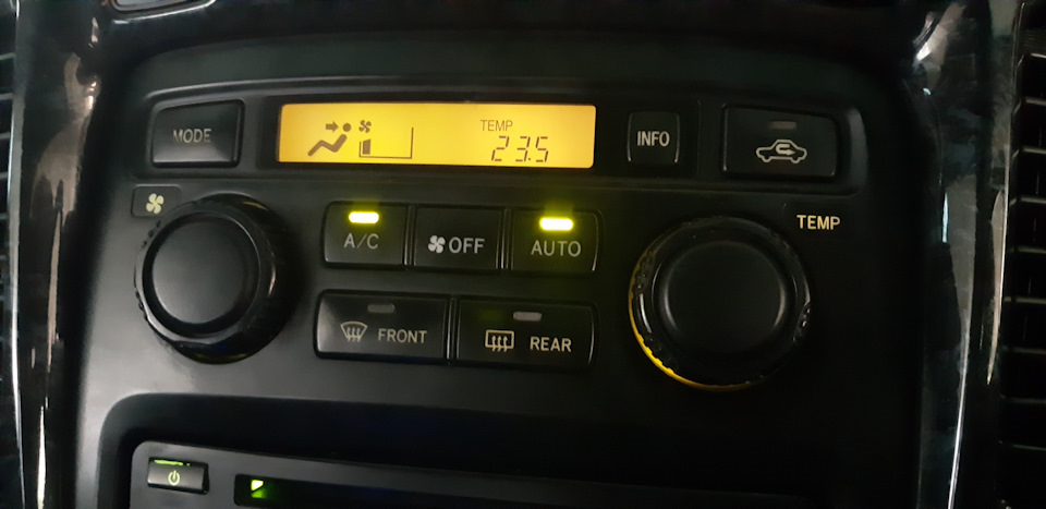 Блок управления климат-контролем toyota kluger. Тойота mcu25. Пересвет климата toyota kluger. Тойота клюгер блок управления климат контролем. Блок климат контроля toyota kluger.