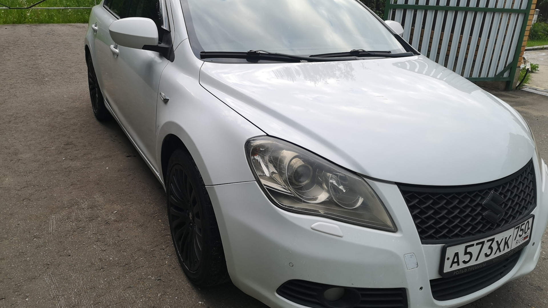 Suzuki Kizashi 2.4 бензиновый 2010 | Машина продана. на DRIVE2