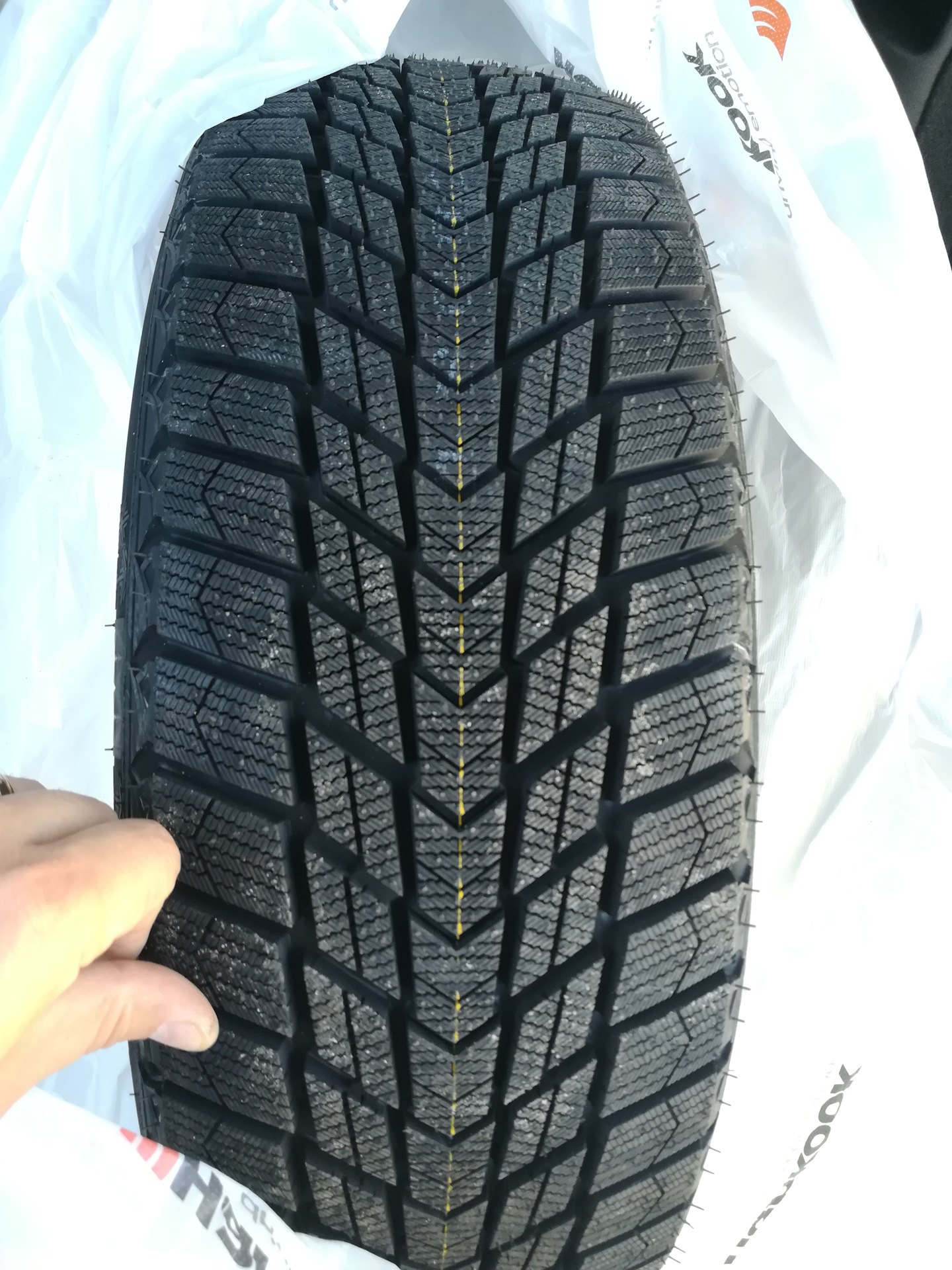 Шины nexen winguard ice. Nexen Winguard Ice Plus 175/65 r14. Nexen Winguard Ice Plus. Nexen Winguard Ice 175/65 r14. Шина Nexen Winguard Ice Plus 175/65 r14 86t.