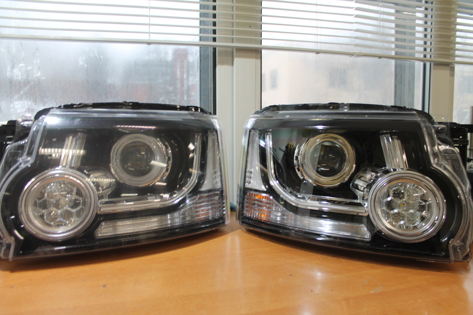 защита фар discovery 4. ленд ровер дискавери 2 подсветка фар. защита фар discovery 4. фары дискавери. фара дискавери 4.