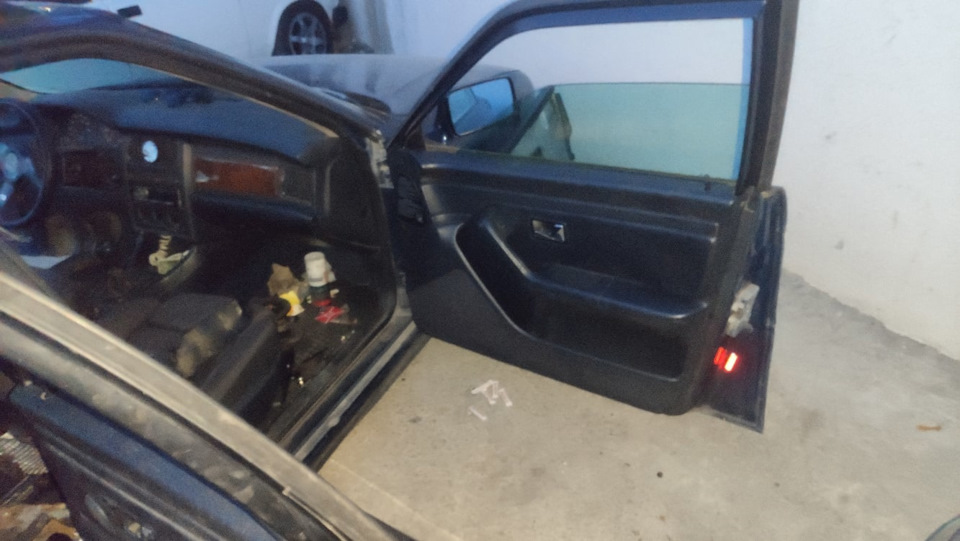 пересобрался мотор и карты дверей рест 4есп — Audi 80 (B4), 2,2 л, 1993 ...