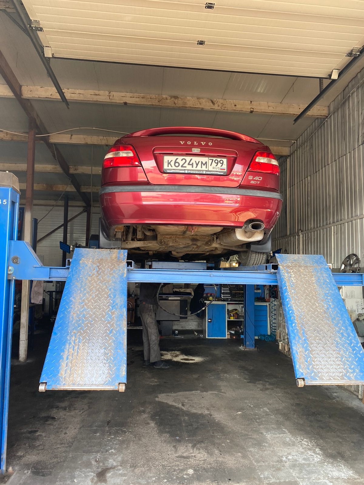 Какое-то там по счёту ТО, но для меня первое))) — Volvo S40 (1G), 2 л ...