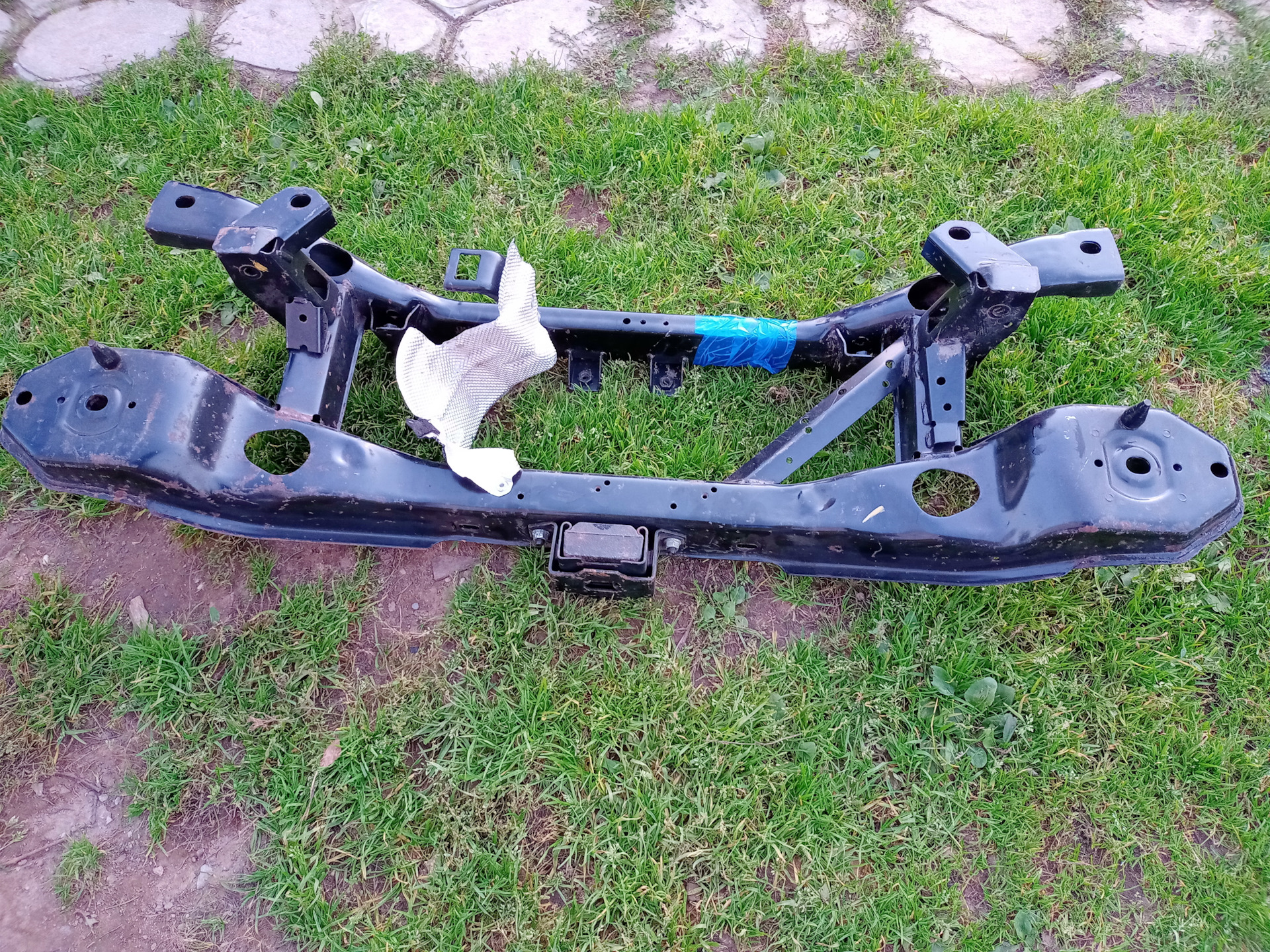 Задний подрамник фокус 2. Подрамник задний форд фокус 1 2,0. Балка задние сборе форд фокус 2. Задний подрамник фокус 2. Задняя балка форд фокус.