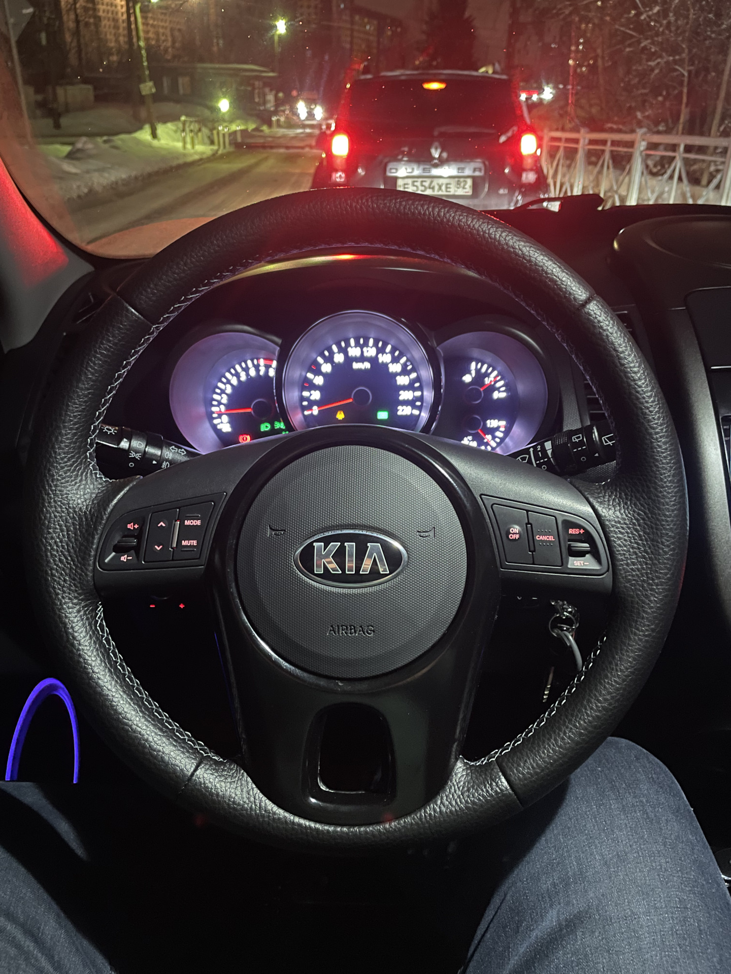 Перетяжка руля Киа соул АМ-рестайлинг — KIA Soul (1G), 1,6 л, 2013 года ...