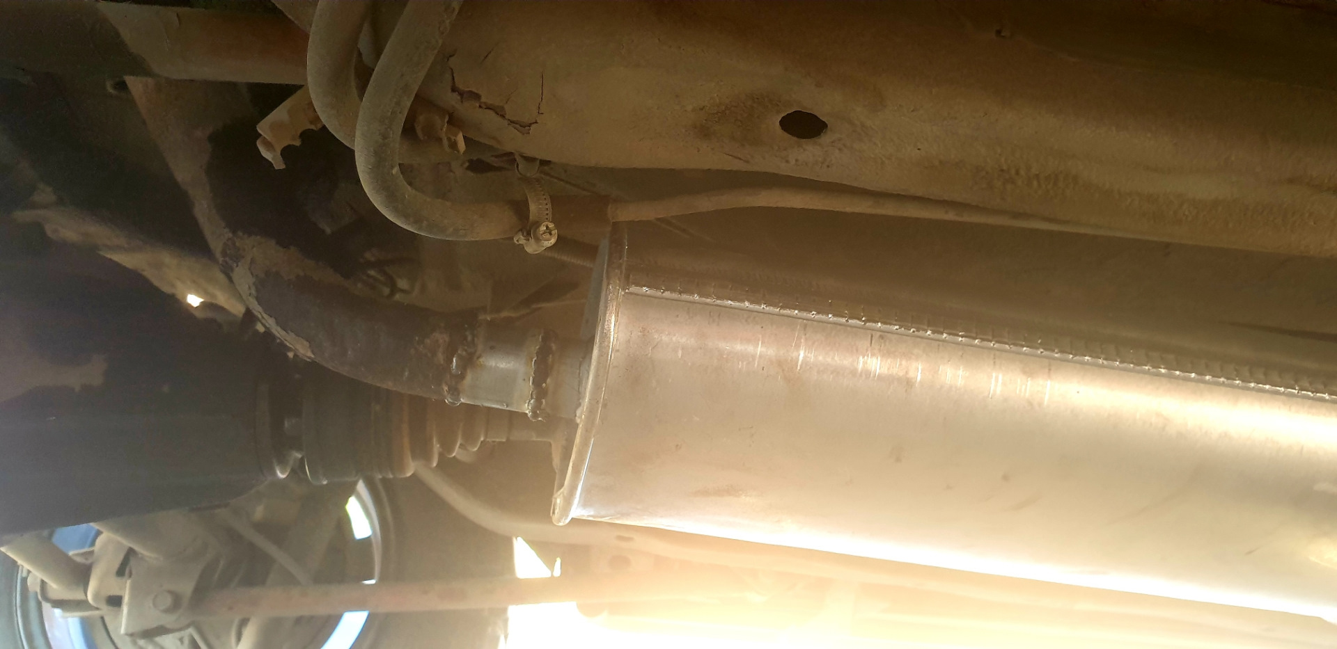 #21. Не Дырка, а Дырище — Chevrolet Niva, 1,7 л, 2004 года | визит на ...