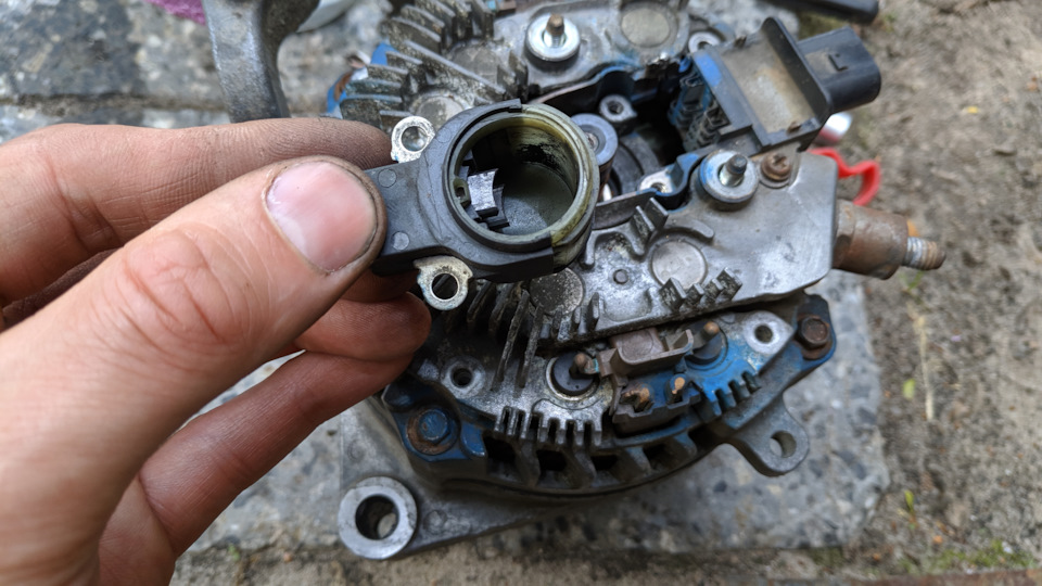 Замена заднего подшипника генератора DENSO на BMW F30 N20 — BMW 3 ...