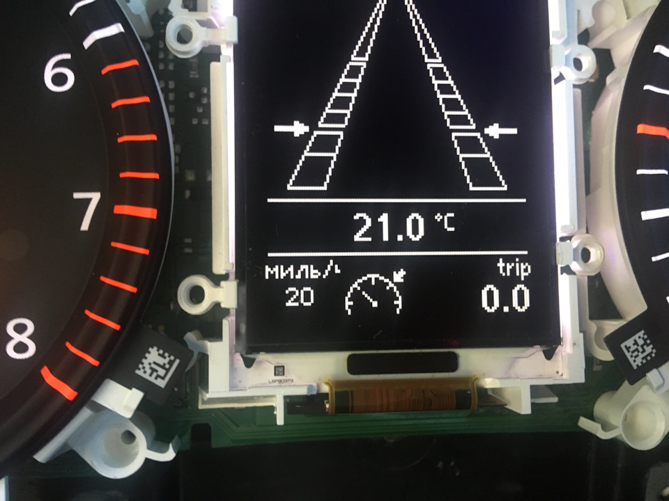 Скорость в круиз-контроле начала показываться в милях. — Volkswagen Golf GTI Mk6