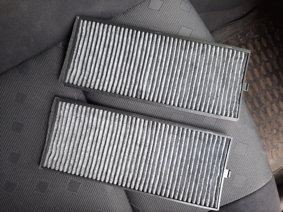 Замена салонного фильтра — Hyundai Getz, 1,4 л, 2008 года | расходники ...