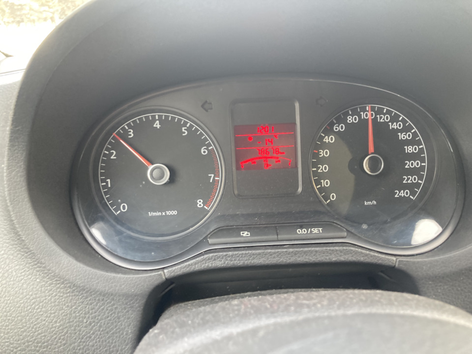 Датчик температуры двигателя — Volkswagen Polo Sedan, 1,6 л, 2013 года ...