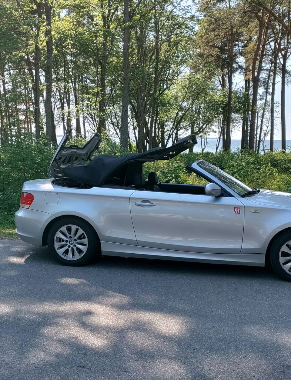 Крыша. Не знал, не знал…или читай мануал. — BMW 1 series Convertible (E88),  1,8 л, 2010 года | наблюдение | DRIVE2