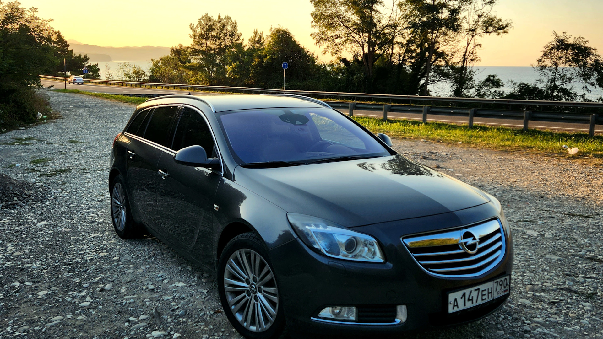 Opel Insignia (1G) 2.0 бензиновый 2012 | ⓦⓐⓖⓞⓝ2.0ⓣⓤⓡⓑⓞ(220ⓗⓟ) на DRIVE2