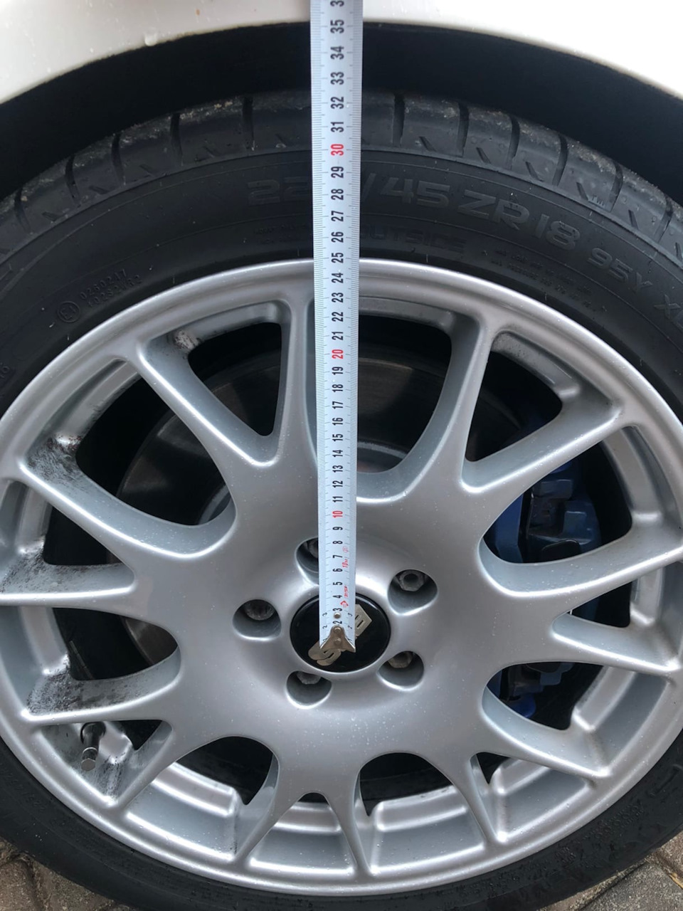 перед после — Volkswagen Golf Mk5. Запчасти на фото: 282930