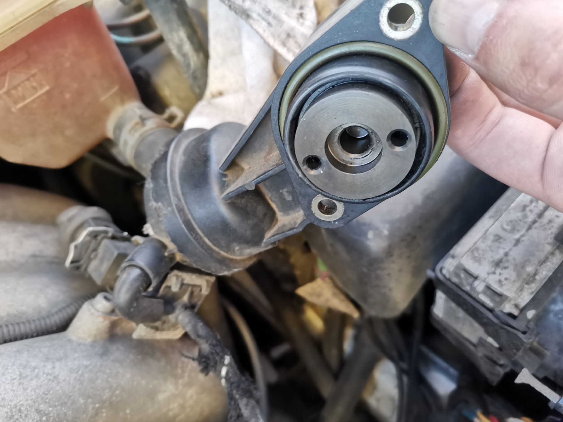 Дворники заработали — Volkswagen Passat B5, 1,8 л., 1997 года | своими ...