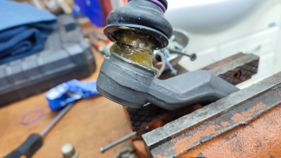 Фото в бортжурнале Volvo S80 (2G)