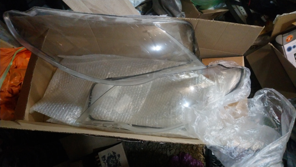 Стекла фар пассат сс до рестайл на Volkswagen Passat CC. Б/у | 4 500 ...