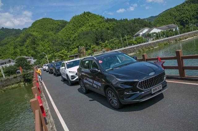 Китайское авто jac внедорожник gs7. Смотреть фото Китайское авто jac внедорожник gs7. Смотреть картинку Китайское авто jac внедорожник gs7. Картинка про Китайское авто jac внедорожник gs7. Фото Китайское авто jac внедорожник gs7