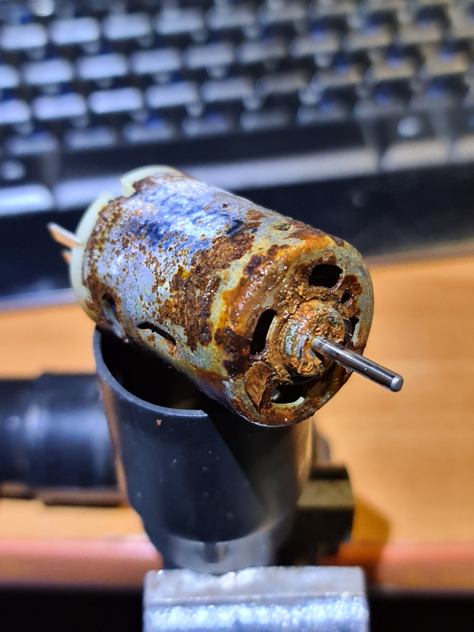 Бачок омывателя протекает — чем сердце успокоилось — Mercedes-Benz ...