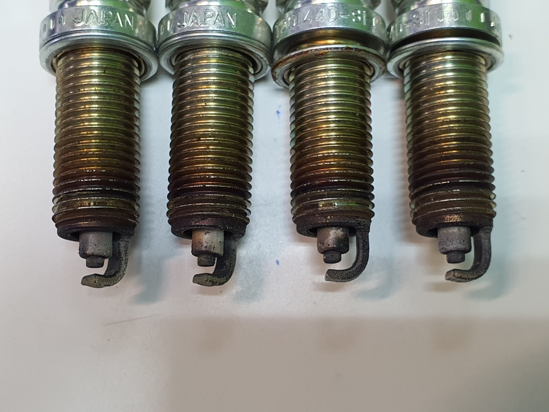 Замена свечей. — Lada Vesta (1G), 1,6 л, 2021 года | расходники | DRIVE2