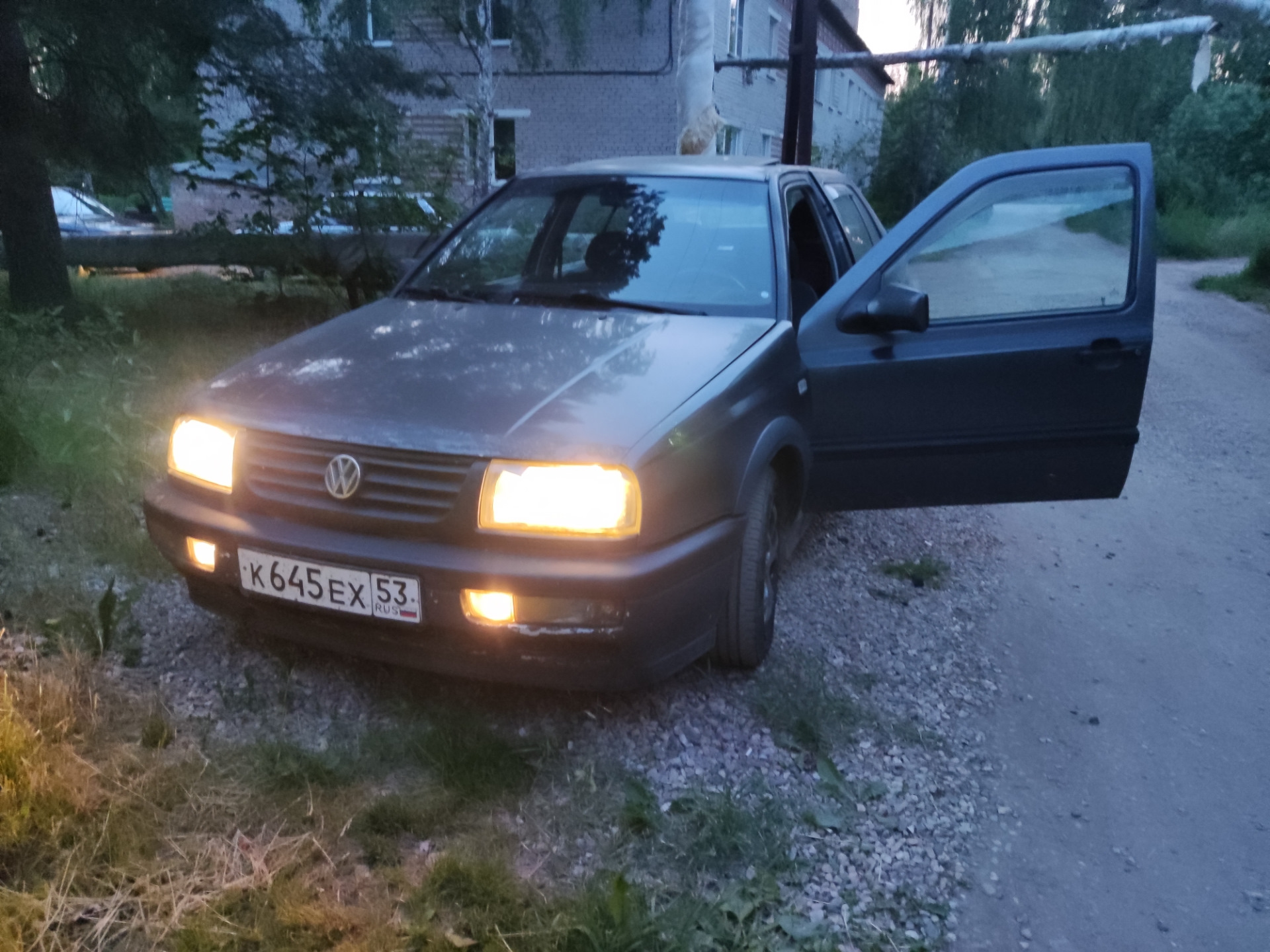 Замена панели Jetta mk2 от Vento