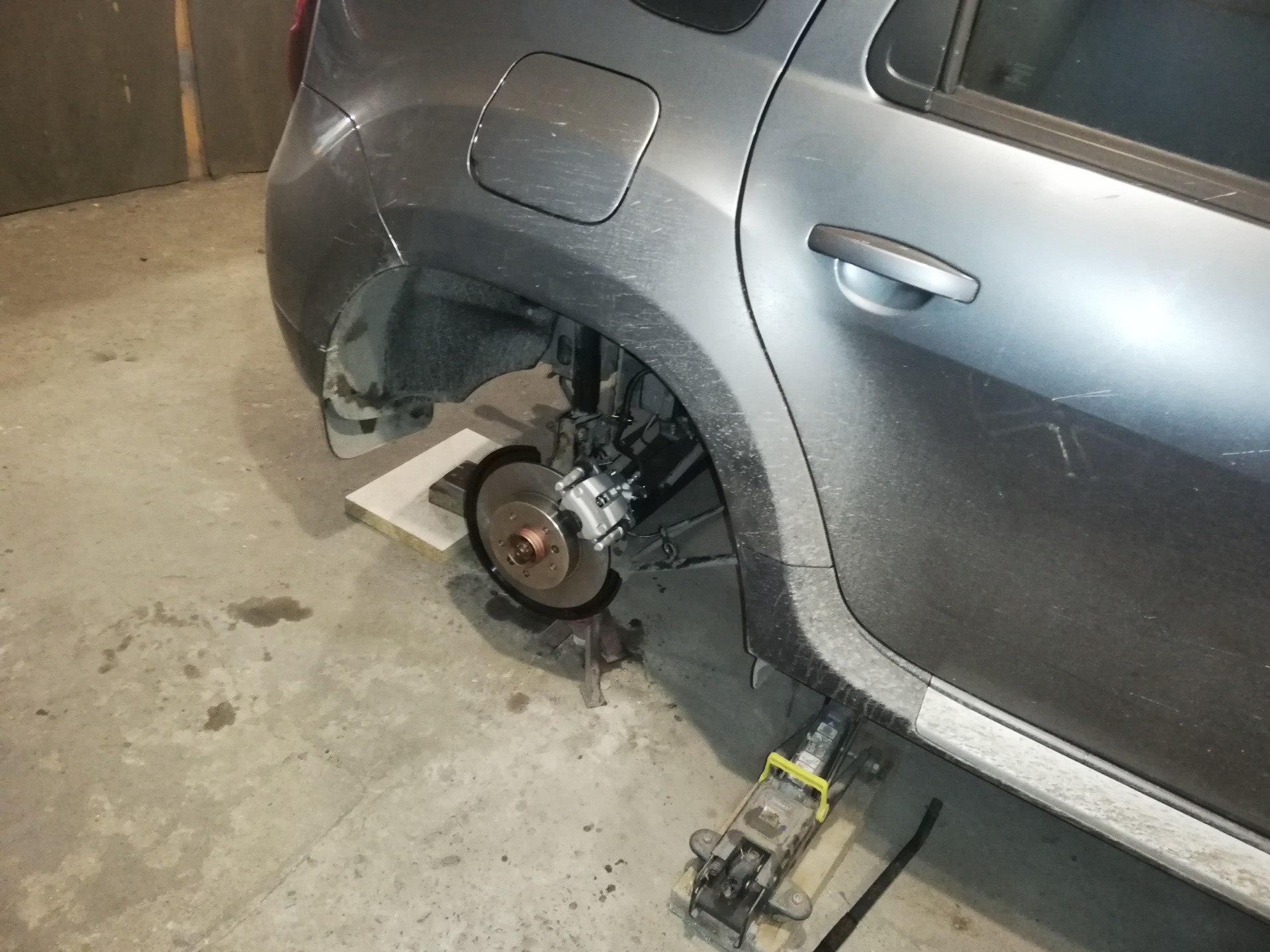 ЗДТ Рено Дастер задние дисковые тормоза Выводы — Renault Duster (1G), 2 ...