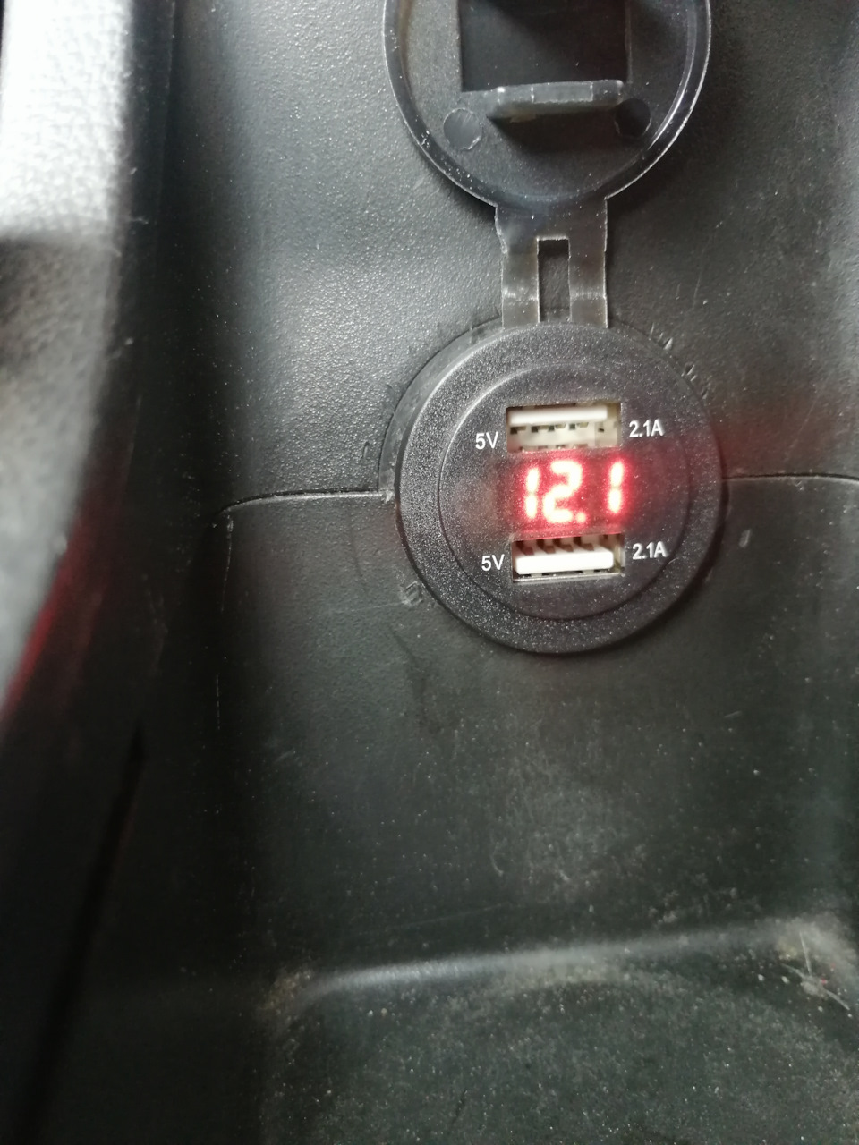 Ампераж, очень удобно) — Chevrolet Cruze (1G)