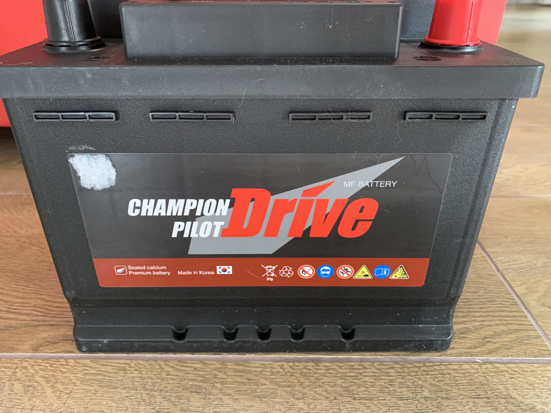 Аккумулятор drive. Аккумулятор чемпион пилот драйв 60ач. АКБ Champion Pilot Drive l2 60. Аккумулятор Champion Pilot Drive 115d31r. Аккумулятор Champion Pilot Drive 44 ампер часа.