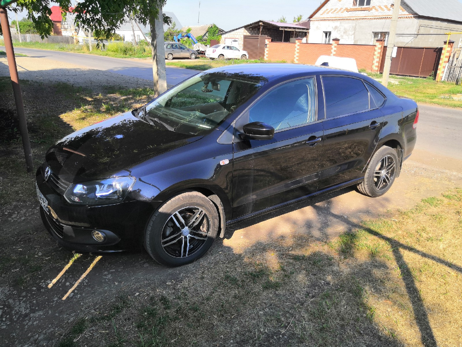 Ремонт рулевой рейки, замена помпы, рулевой тяги и тормозных колодок —  Volkswagen Polo Sedan, 1,6 л, 2013 года | визит на сервис | DRIVE2