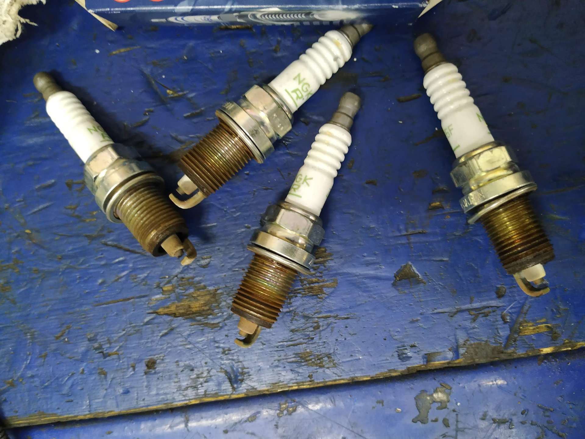 Замена свечей и ДМРВ Opel Astra H — Opel Astra H GTC, 1,8 л, 2007 года плановое ТО DRIVE2