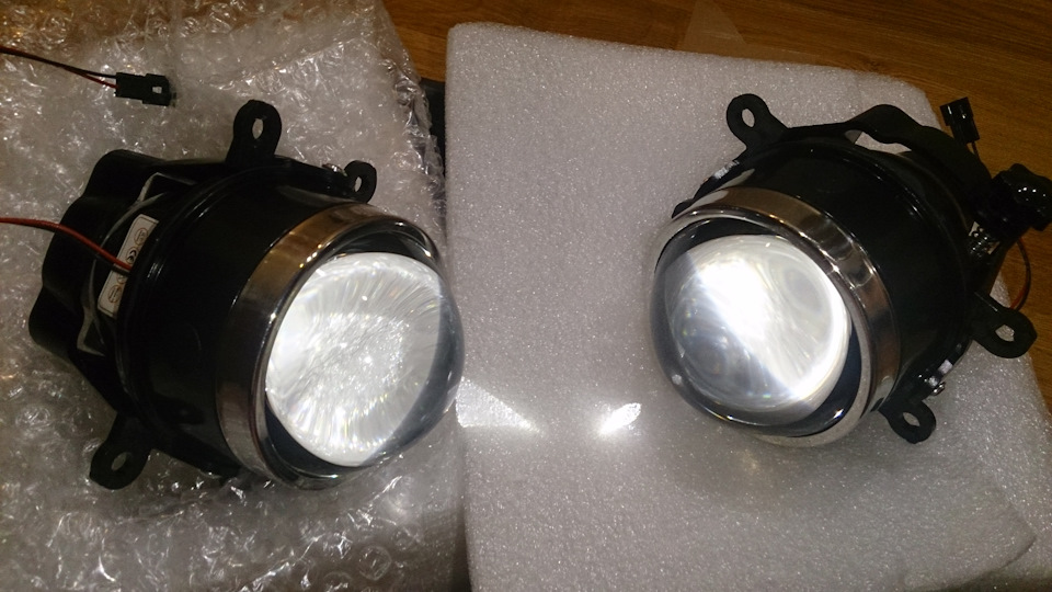 Би линзы вместо туманок — Subaru Forester (SH), 2 л, 2008 года | тюнинг ...