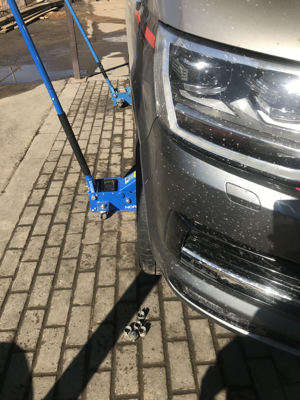 Фото в бортжурнале Volkswagen Multivan (T5)