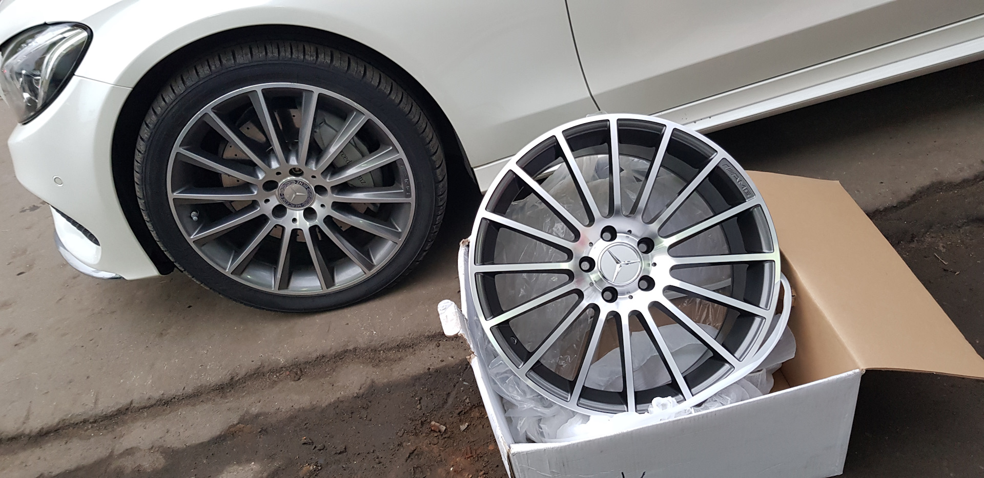 R 19 ru. W205 диски r19. Диски Mercedes r17 c205. R19 на c205. Мерседес w205 купе колёса r19.