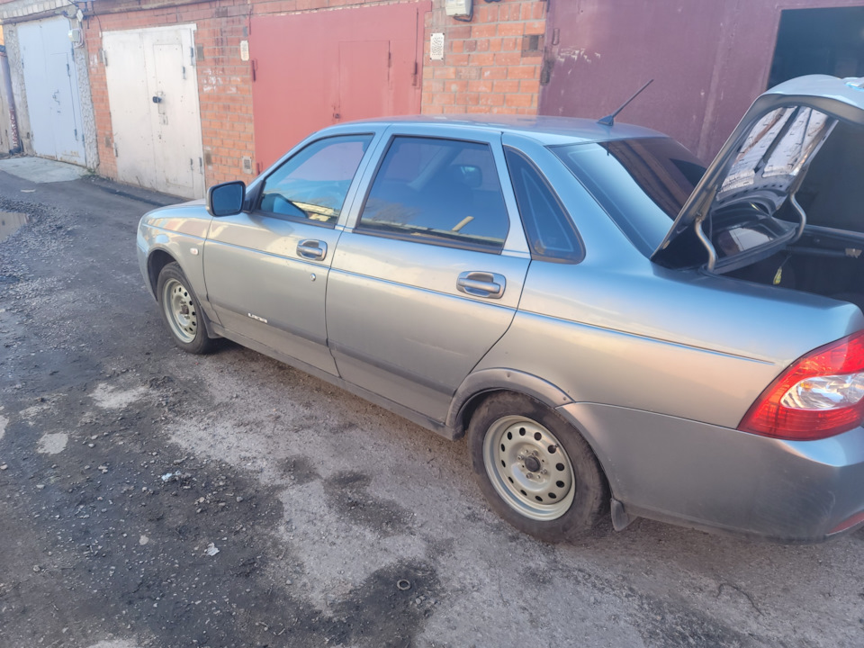 И обратно на болотные штампы 😂😂 — LADA Приора седан, 1,6 л., 2009 года ...