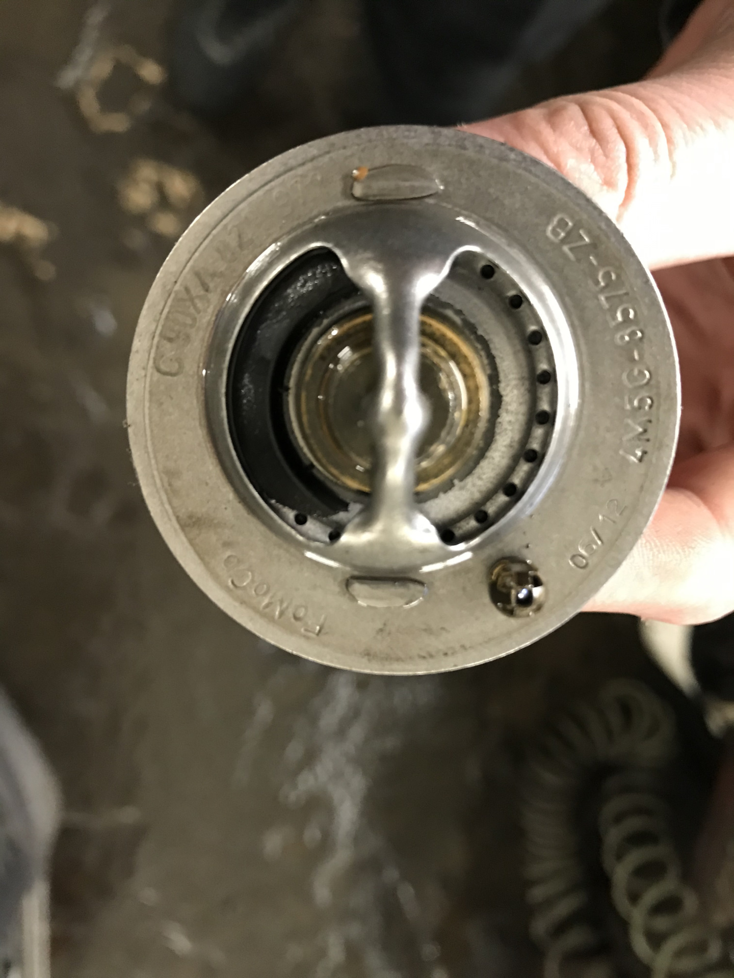 термостат форд фокус 3 1. термостат форд фокус 3. термостат фокус 3 2. 8-2л ford 96градусов. 8.