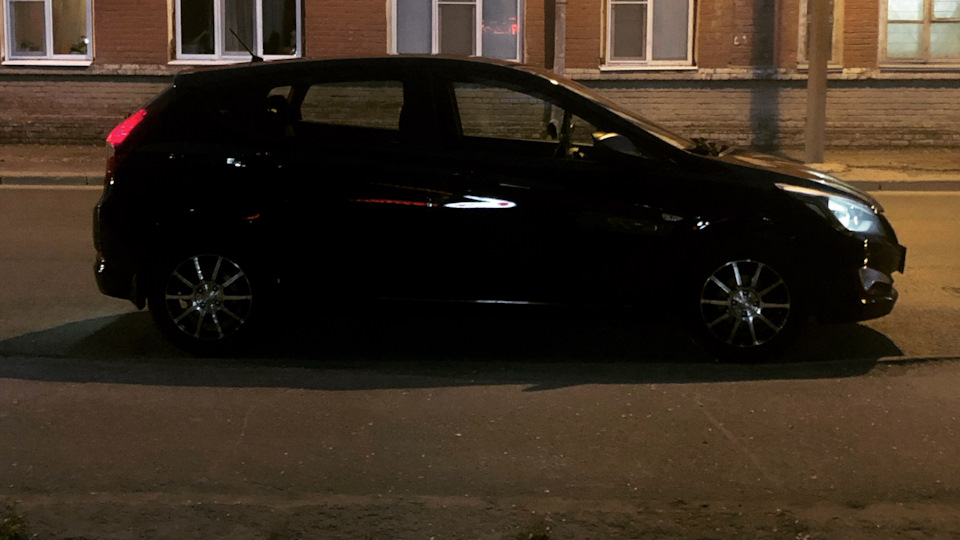 Замена передних накладок — Hyundai Solaris Hatchback, 1,4 л, 2015 года ...