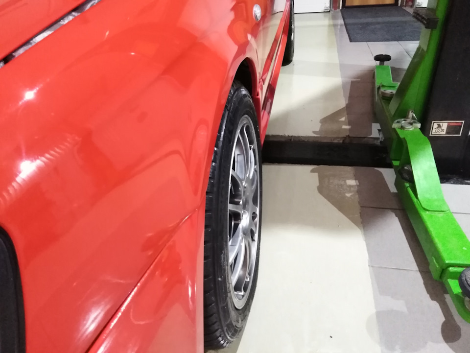 Установка бесшумных замков — Lada Приора хэтчбек, 1,6 л, 2011 года ...