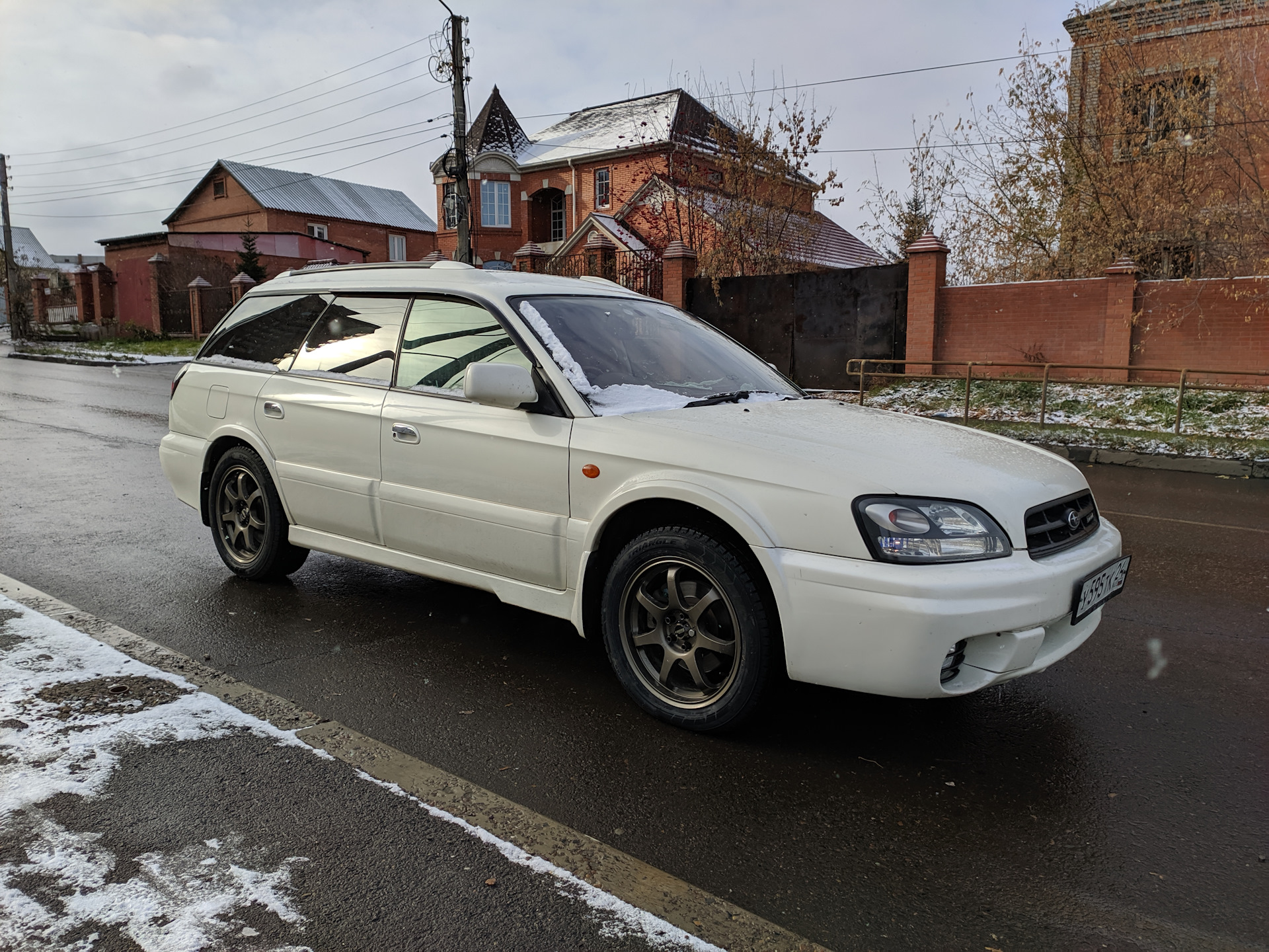 Отличие subaru legacy от subaru legacy lancaster