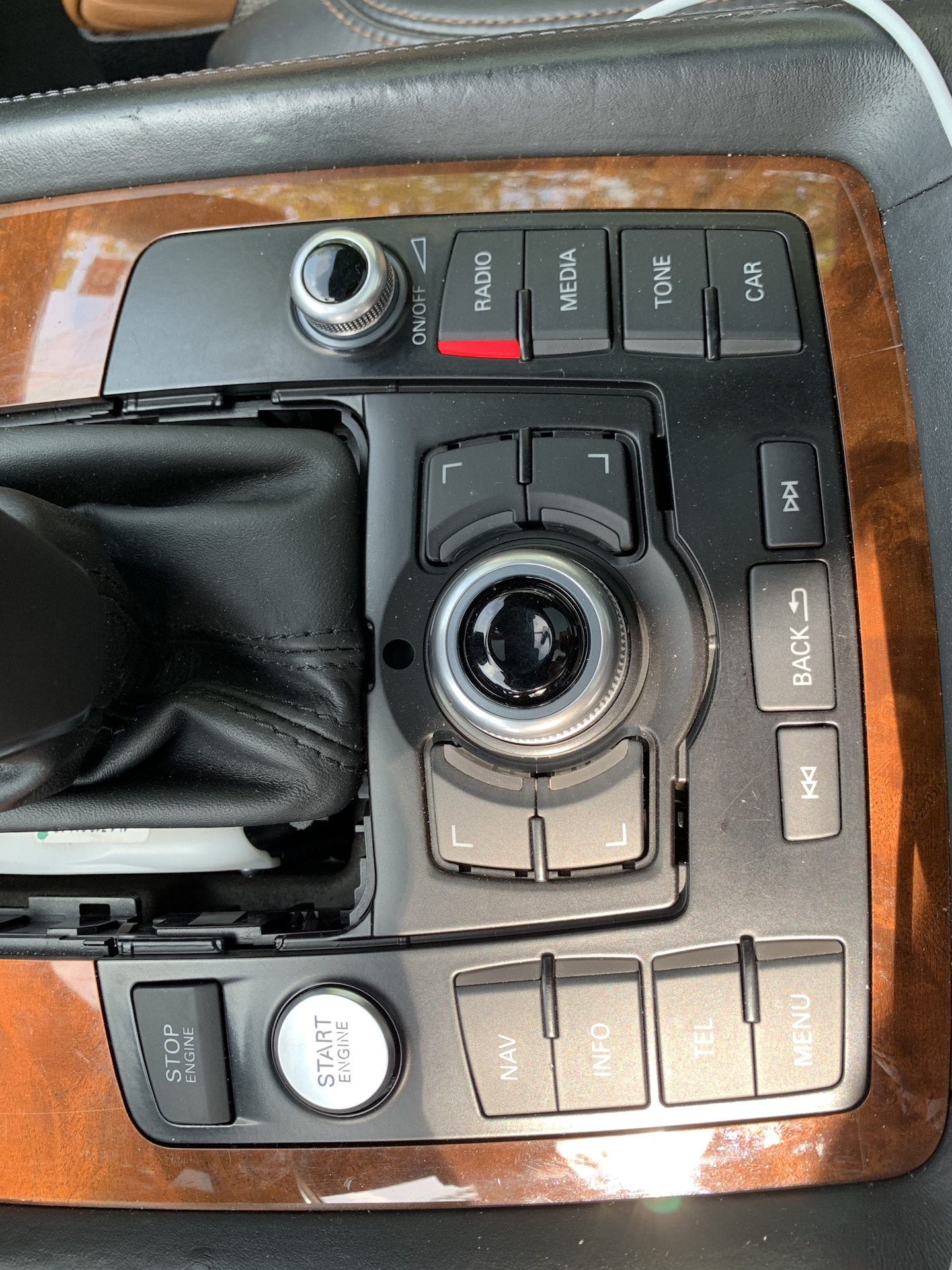 Замена mmi 3g low на mmi 3g plus — Audi Q7 (1G), 3 л, 2011 года ...