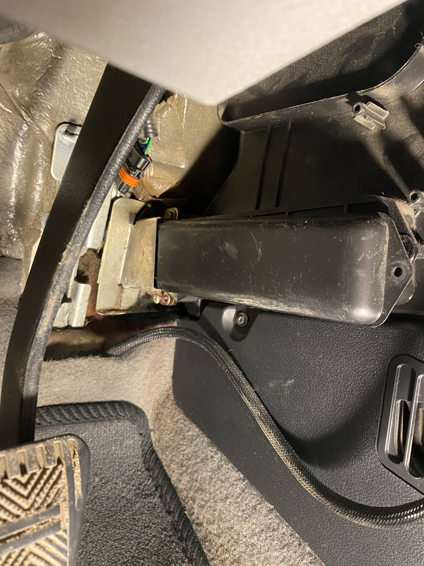 Замена радиатора печки без снятия панели и резания корпуса — Lada ...