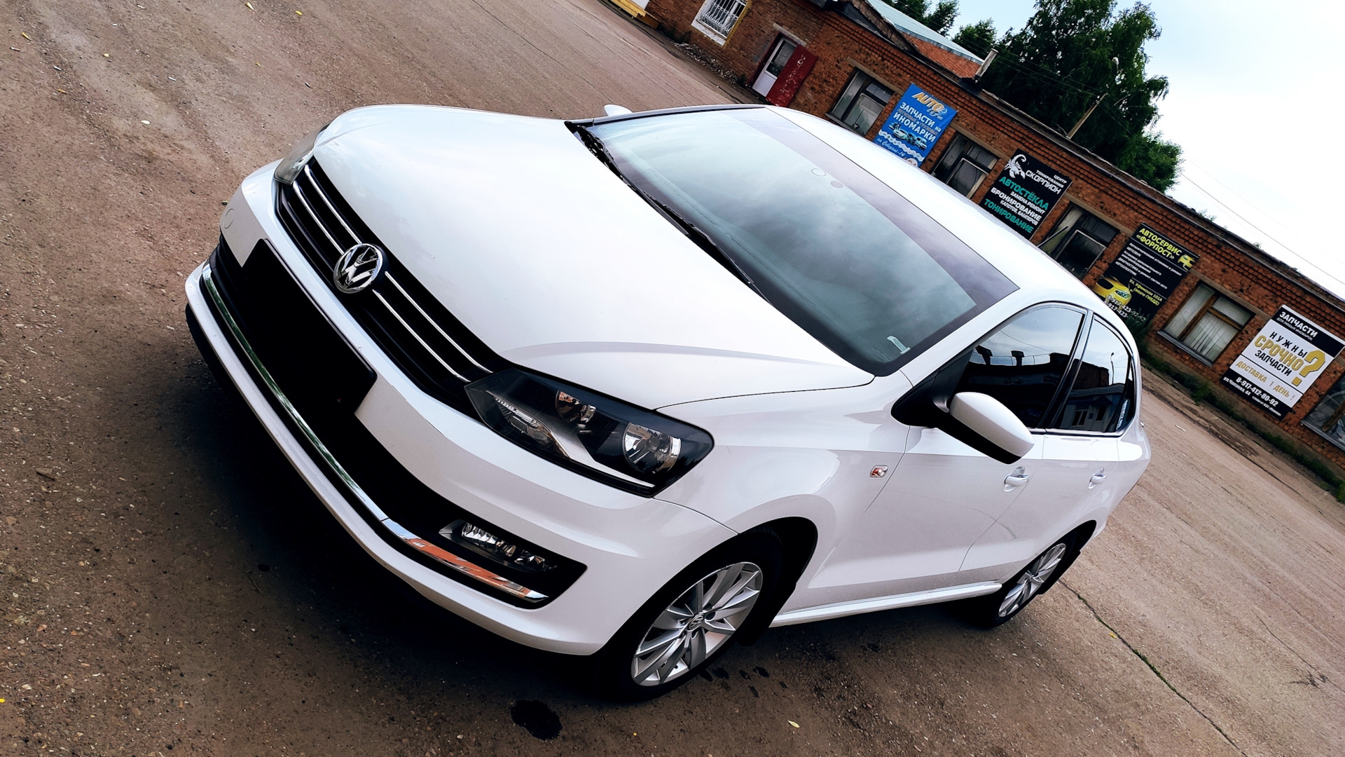 Volkswagen Polo Sedan 1.6 бензиновый 2017 | на DRIVE2