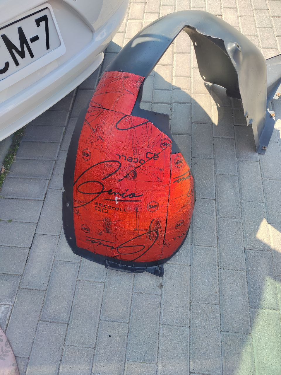 Шумка передних подкрылков — Volkswagen Scirocco (3G), 1,4 л, 2008 года ...