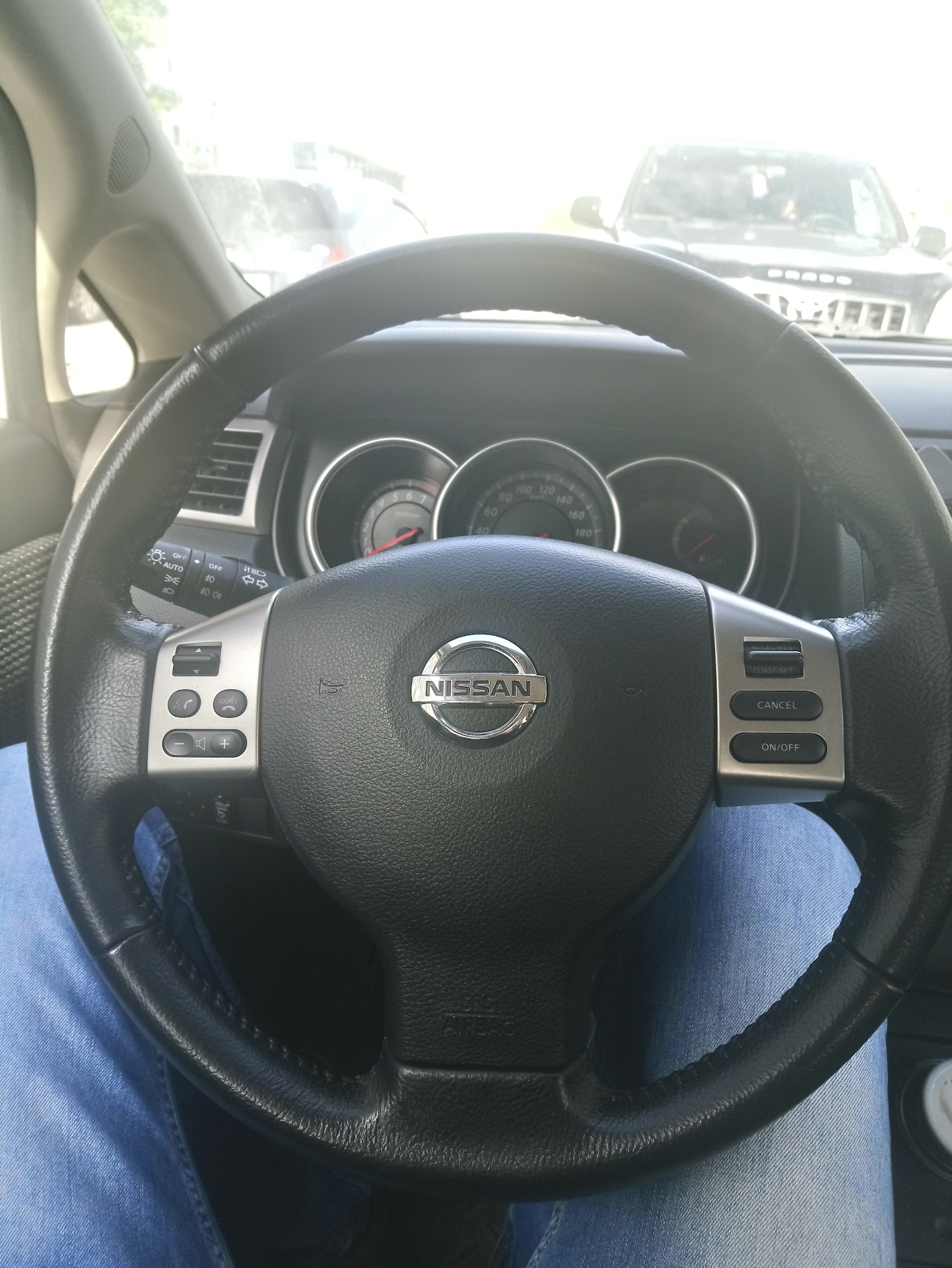 Кнопки на руль — Nissan Tiida (1G), 1,6 л, 2013 года | аксессуары | DRIVE2