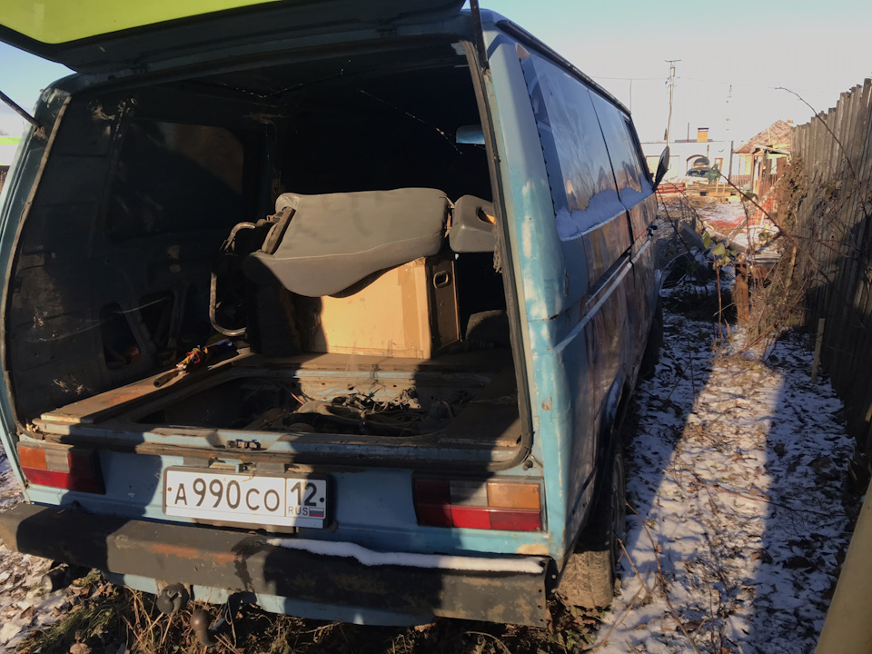 Фото в бортжурнале Volkswagen Transporter T3