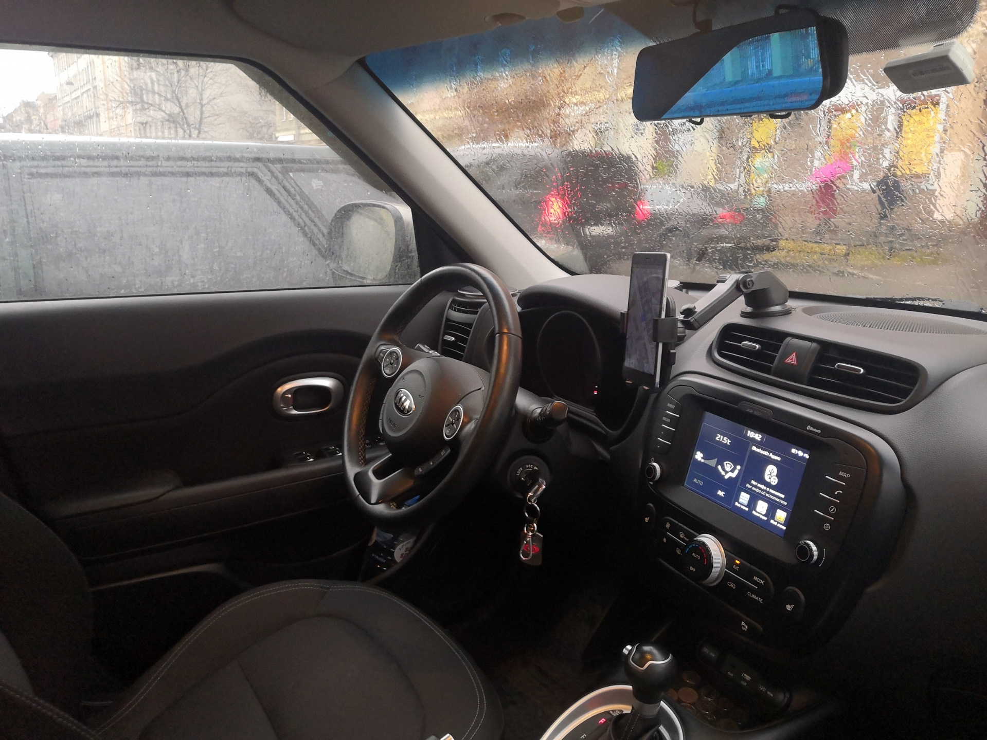 Киа соул 2017 год предохранитель слепых зон Держатель для телефона. - KIA Soul (2G), 2 л, 2019 года аксессуары DRIVE2