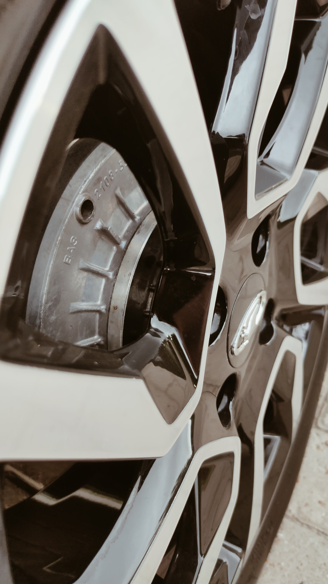 Проставки 10 мм. Скозные. — Lada Гранта (2G) FL, 1,5 л, 2023 года ...