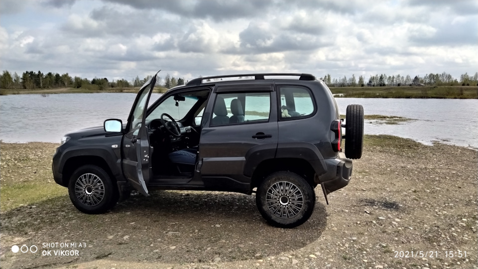 Особая серия Niva Travel 4 × 4 Blackline по специальной цене 42 900 BYN! Количес