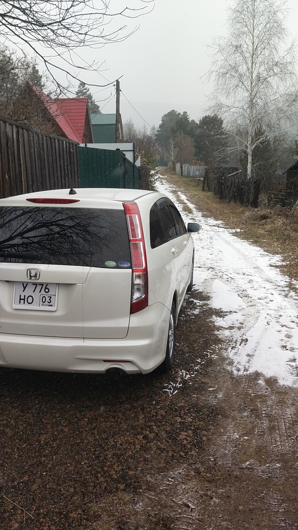 Сегодня немного сыплет — Honda Stream (RN6-9)