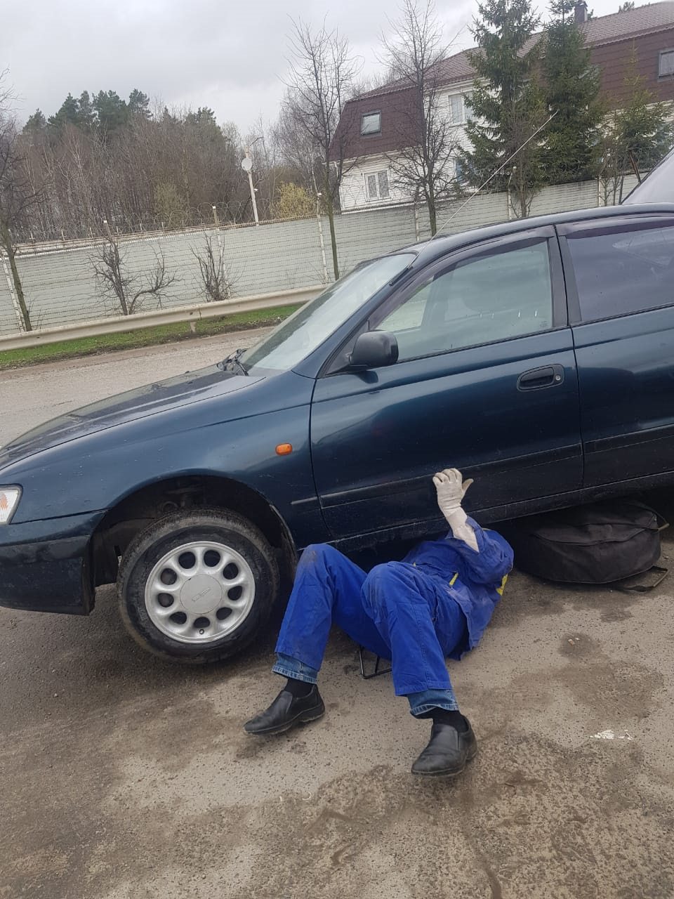 Оторвался глушитель — Toyota Carina E, 2 л, 1997 года | поломка | DRIVE2