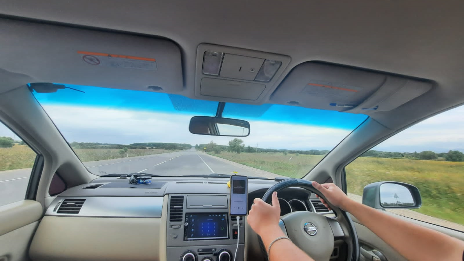 Первый опыт вождения праворульного авто: впечатления от аренды во Владивостоке